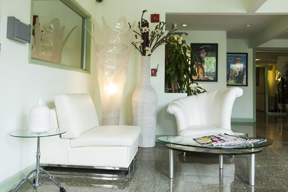 Hollywood Celebrity Hotel - photo 6