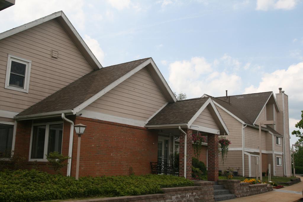 StayPlace Suites Akron Copley Township West - photo 4