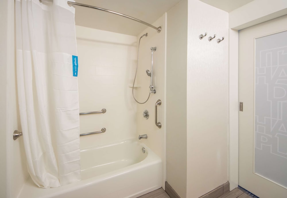 Hampton Inn Lakeland - photo 24