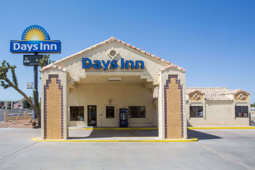 Days Inn by Wyndham Kingman West - featured photo