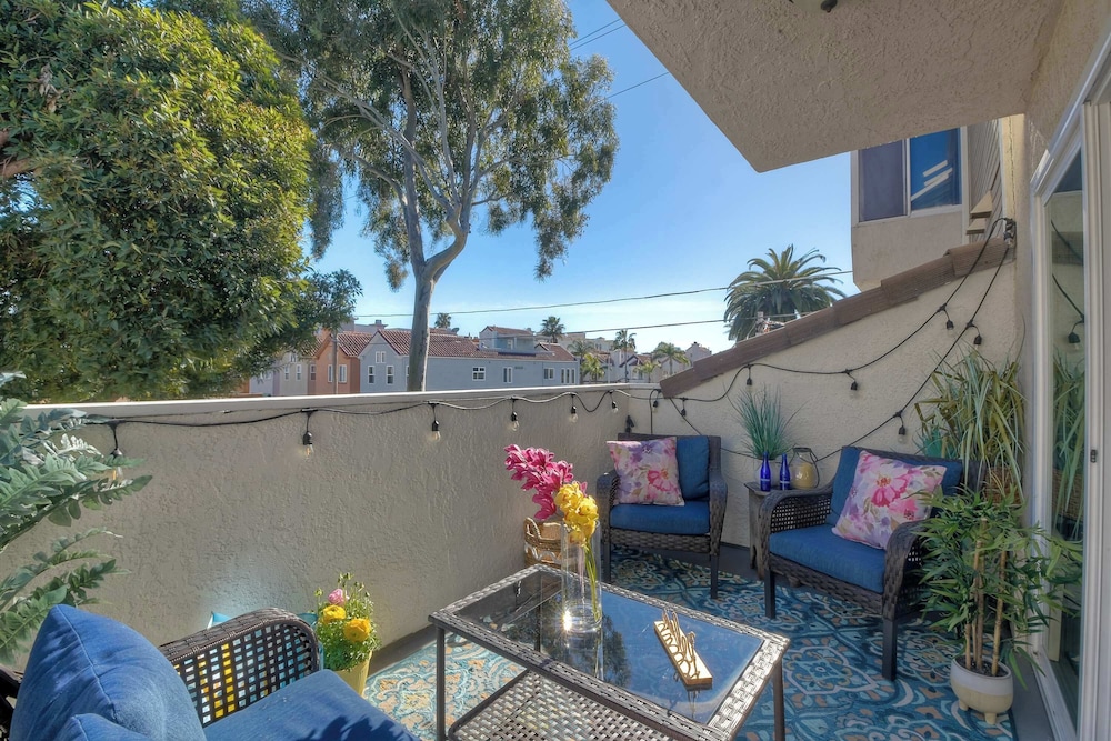 Silver Surf Getaway — 4-Star Luxury Hotel in Oceanside, United States