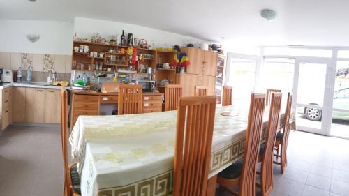 Casa Misha 19013080 — Petresti