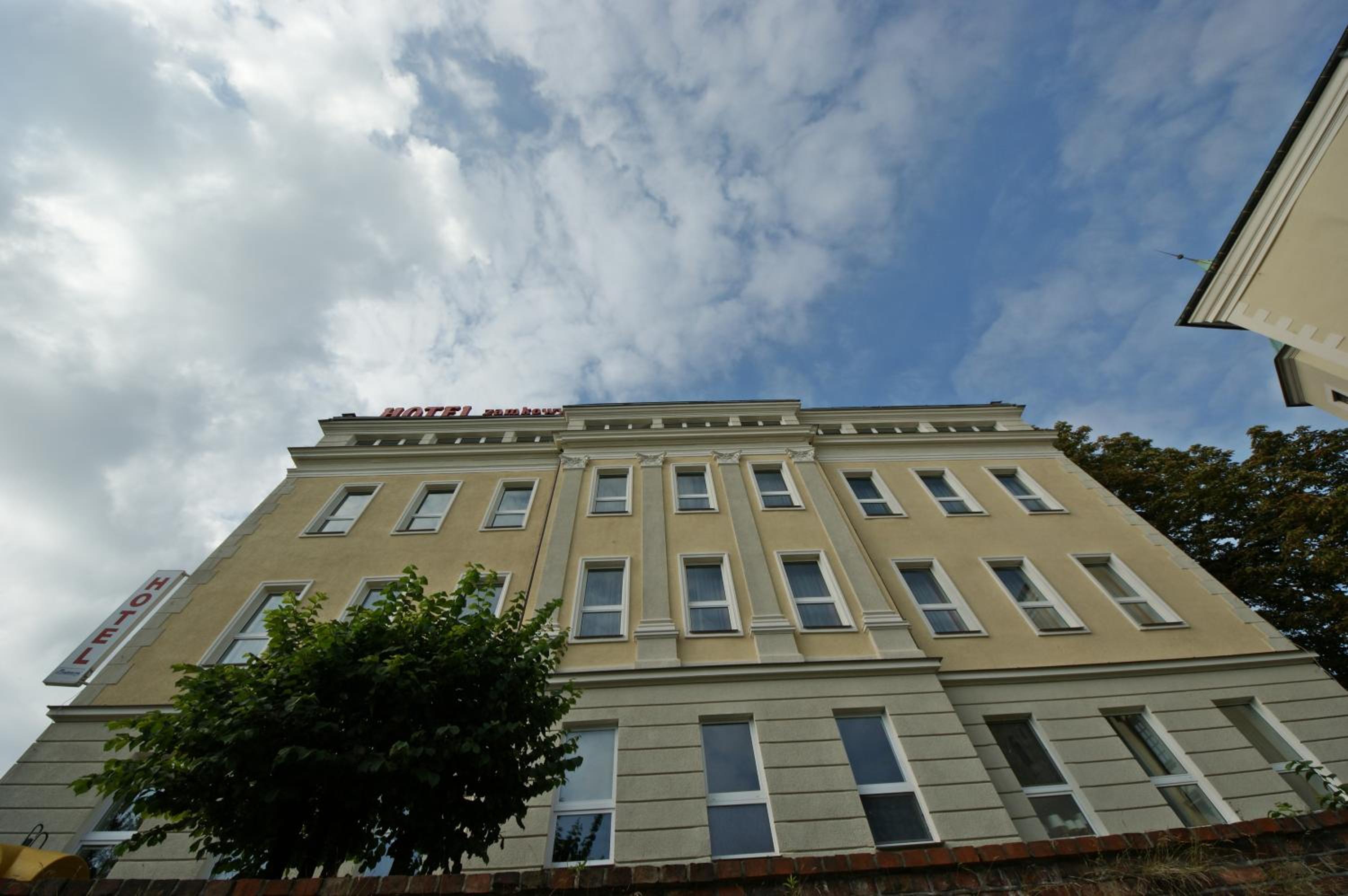Zamkowy — Slupsk