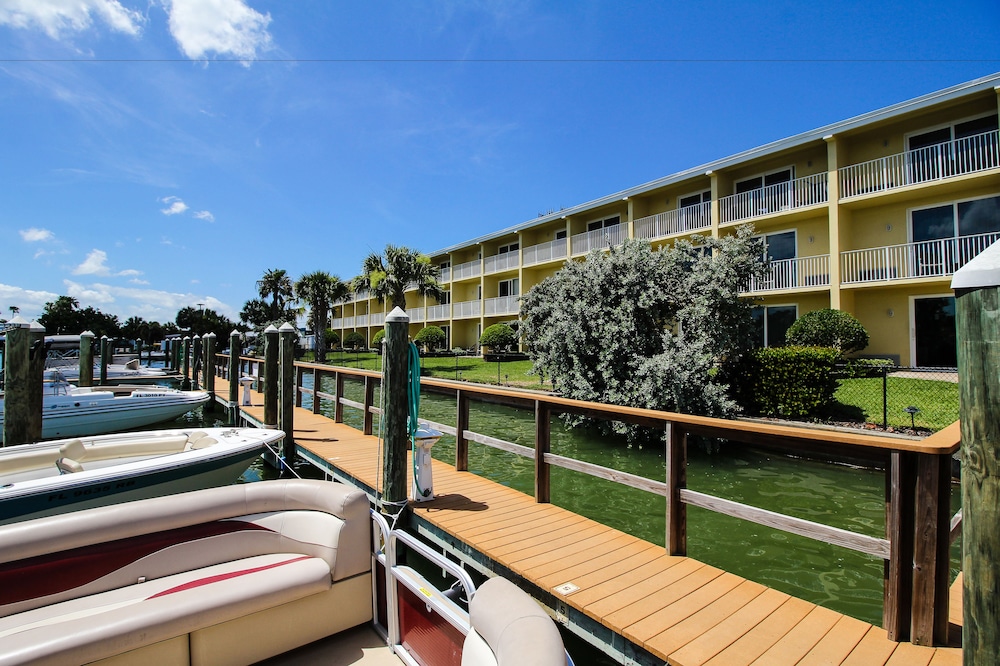 Treasure Island Hotel and Marina - photo 50