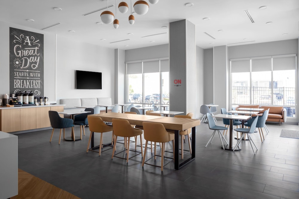TownePlace Suites by Marriott Tampa Clearwater - photo 15