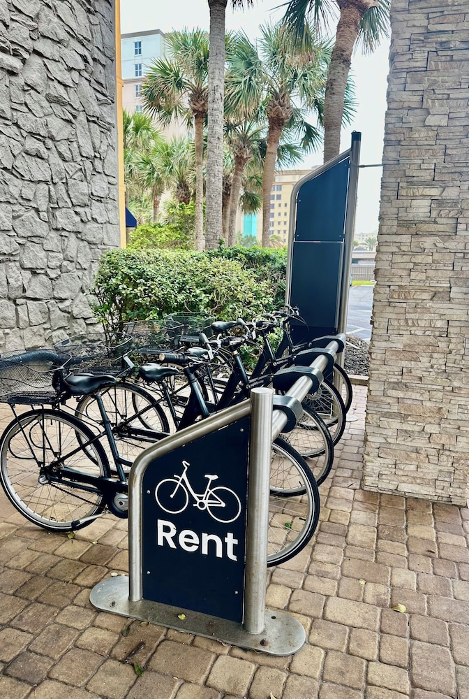 Hampton Inn Jacksonville Beach Oceanfront - photo 43