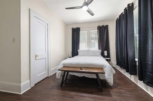 Modern Escape in Historic District - photo 17