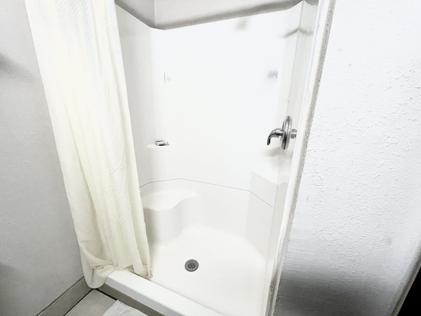 Azure Sky Motel - photo 7