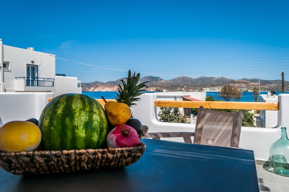 Vilos Suites in Milos, Greece