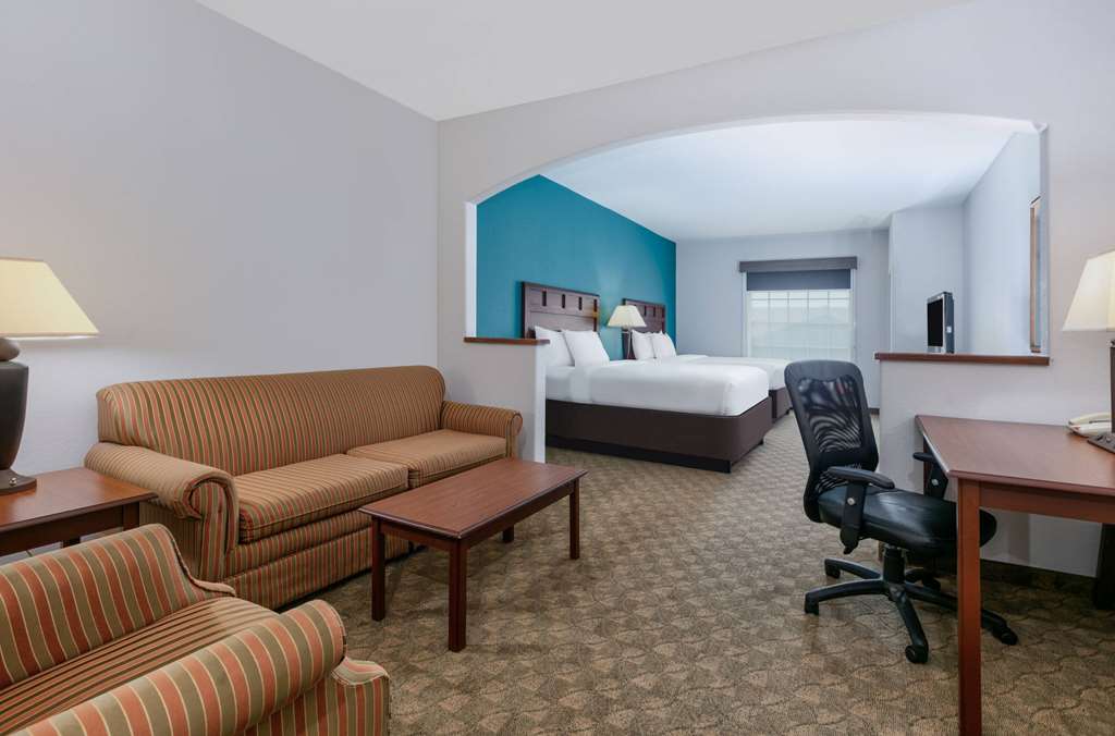 Baymont Inn & Suites by Wyndham Glen Rose - photo 19