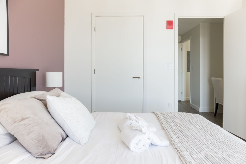 Pristine Fenway Suites by Sonder - photo 6