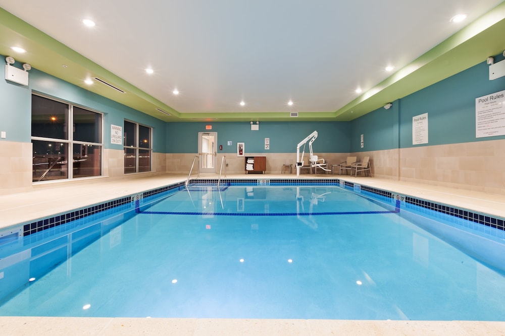 Holiday Inn Express & Suites Lenexa Overland Park Area by IHG - photo 29