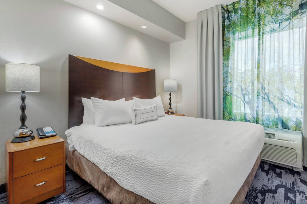 Fairfield Inn & Suites by Marriott Houston Conroe Woodlands - photo 10