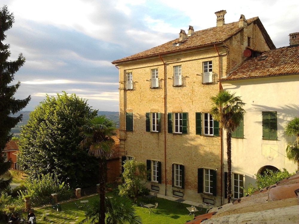 Albergo Real Castello — hotel in Verduno