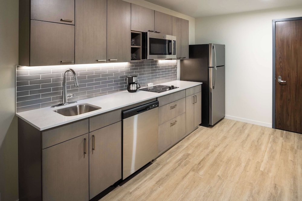 Hyatt House Auburn Hills Detroit - photo 23