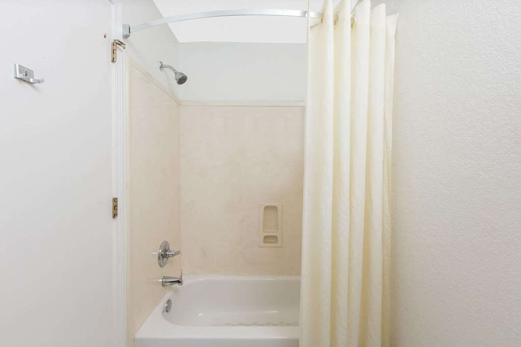 Super 8 by Wyndham Southaven - photo 6