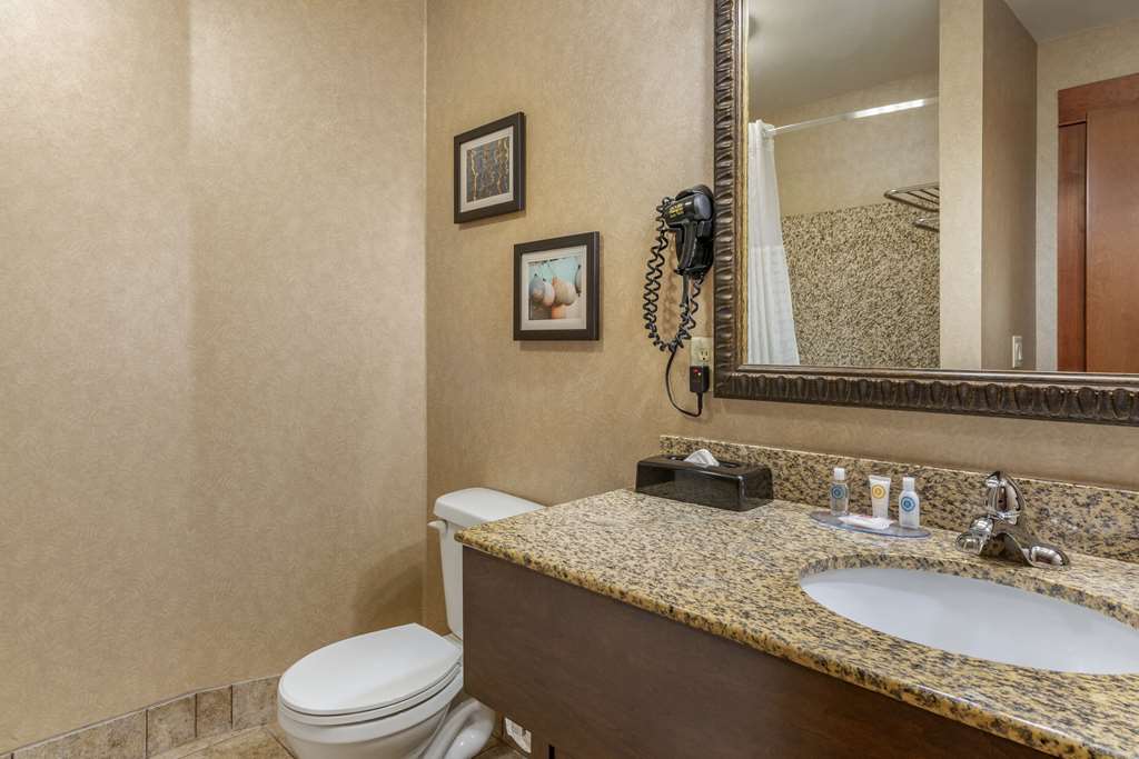 Comfort Inn & Suites Lincoln City - photo 21