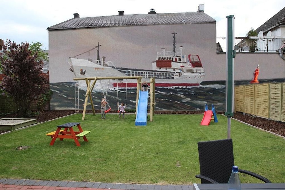 Children's play area - outdoor
