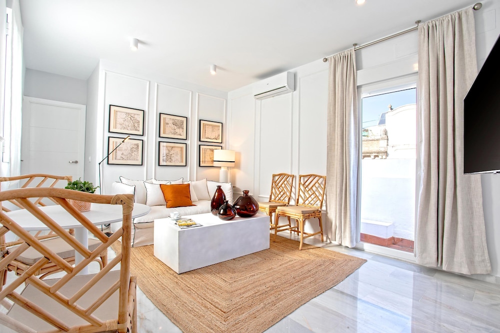 Genteel Home Claudio Marcelo — 4-Star Luxury Hotel in Cordoba, Spain