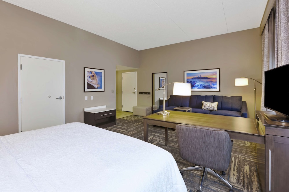 Hampton Inn & Suites Wells Ogunquit - photo 11