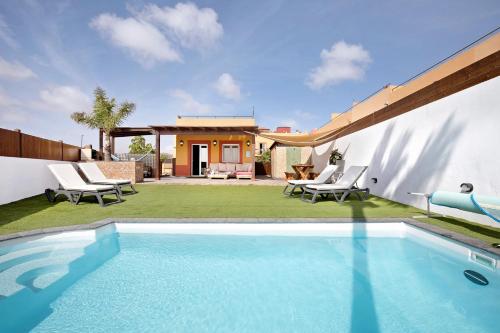Villa del Relax — 4-Star Luxury Hotel in Corralejo, Spain