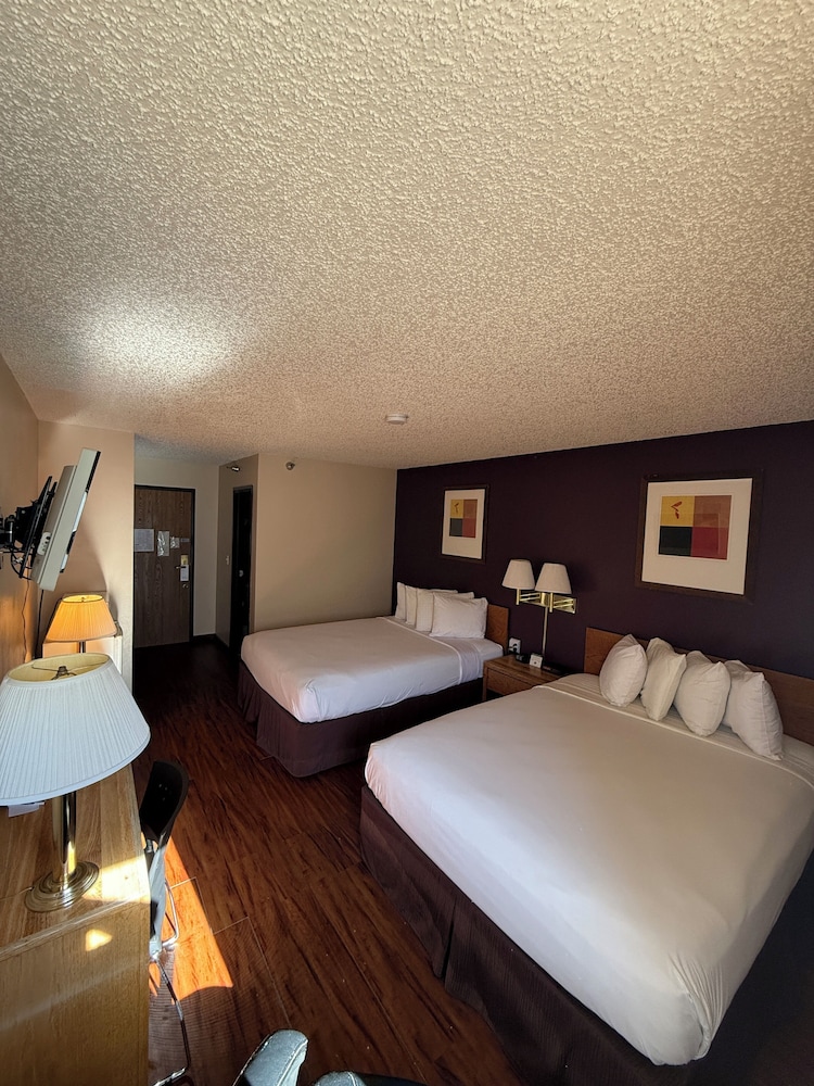 Americas Best Value Inn Torrington - photo 4