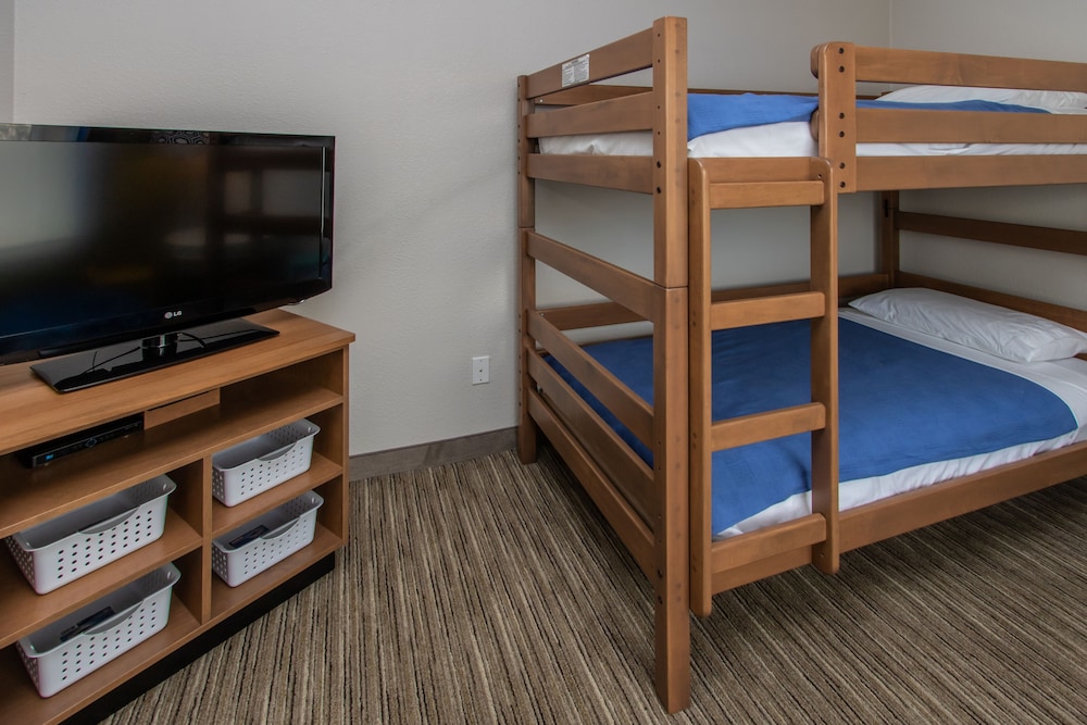 Holiday Inn Express Hotel & Suites Roseville Galleria Area by IHG - photo 29
