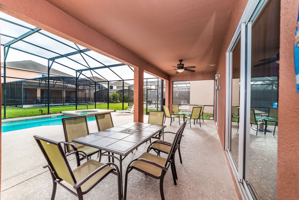 Emerald Island #1 7 Bed 6 Baths Villa — 4-Star Luxury Hotel in Kissimmee, United States