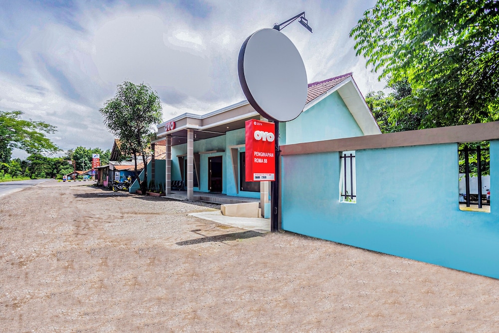 Oyo 2974 Penginapan Roma 88 — Sumedang