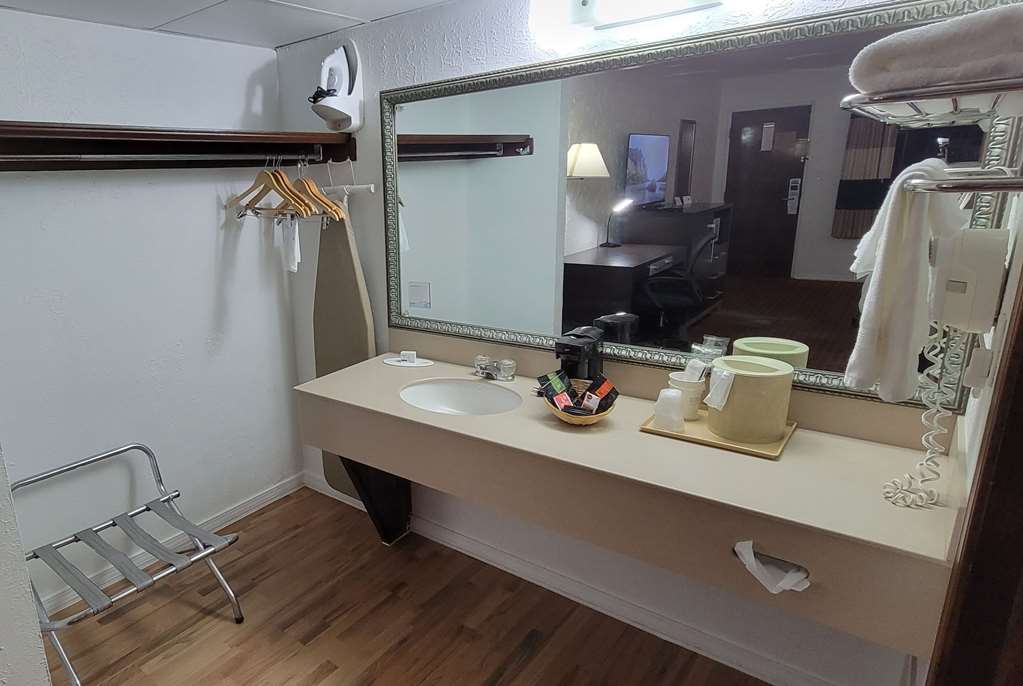 Ramada by Wyndham Mountain Home - photo 88