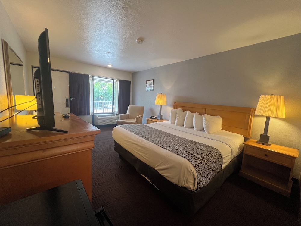 Garden Inn Homestead - photo 23