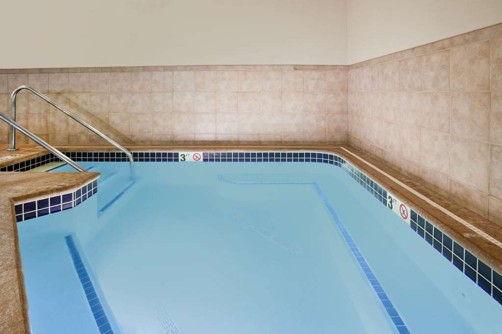 AmericInn by Wyndham Osage - photo 10