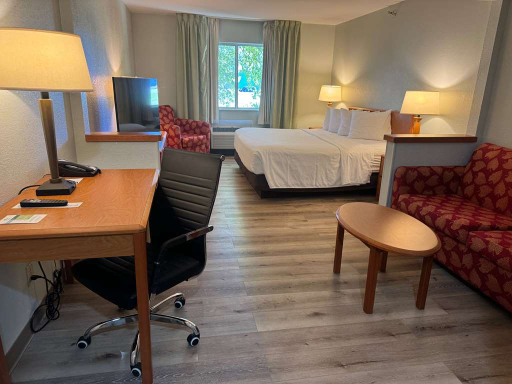 Wingate by Wyndham Sioux City - photo 18