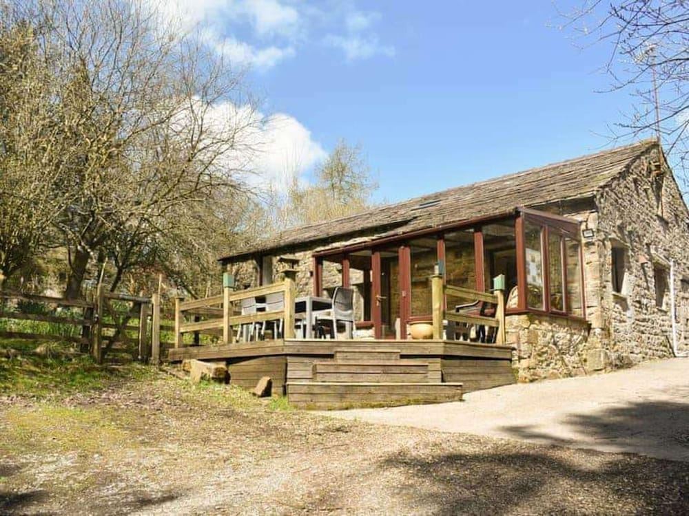 Red Squirrel Haven 2BR House Sleeps 4 Parking