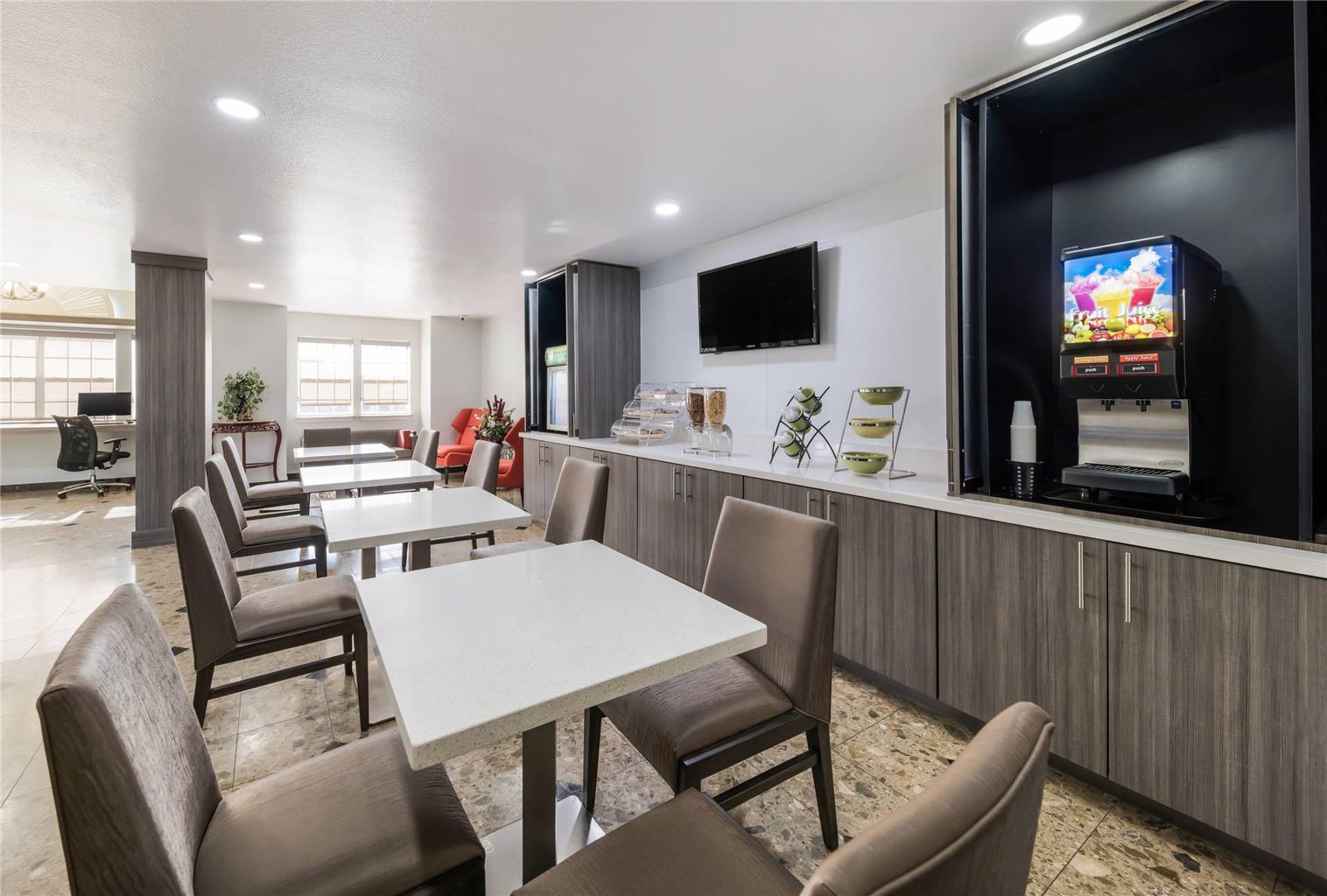 Quality Inn & Suites North Mesquite I 30 - photo 28