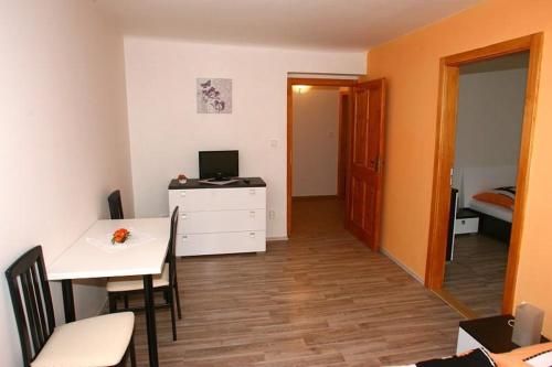 Penzion Zahrádka — hotel in Lazne Bohdanec