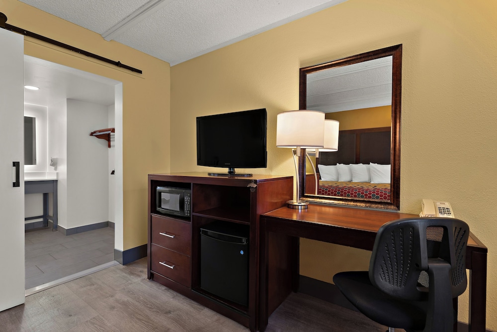 Kings House Motor Hotel a Dazzler Select by Wyndham - photo 6