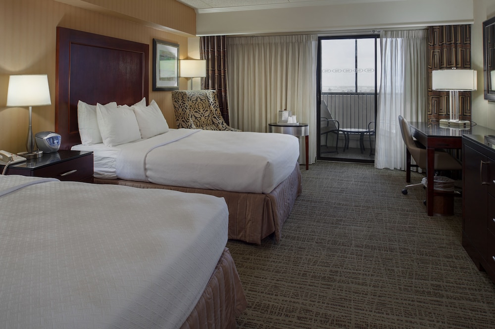 Crowne Plaza St. Louis Airport by IHG - photo 21