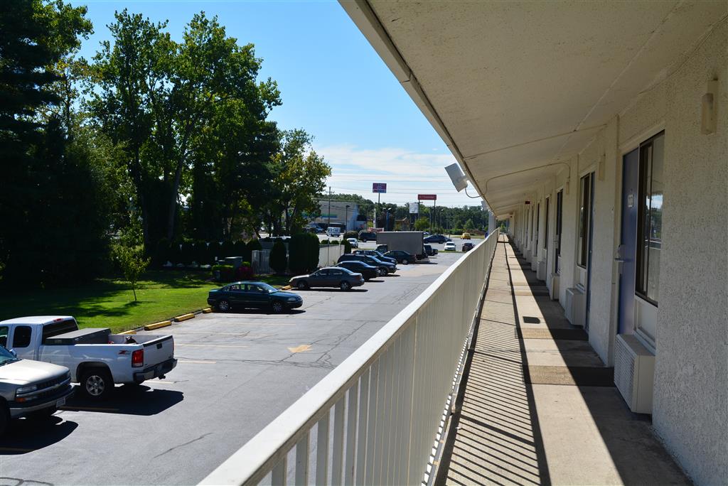 Motel 6 Chicopee MA Springfield - photo 4