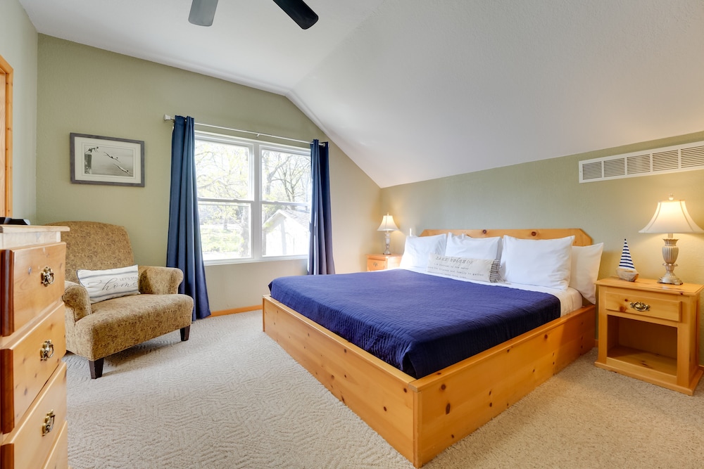 Resort Retreat on Table Rock Lake with Pool Access - photo 2