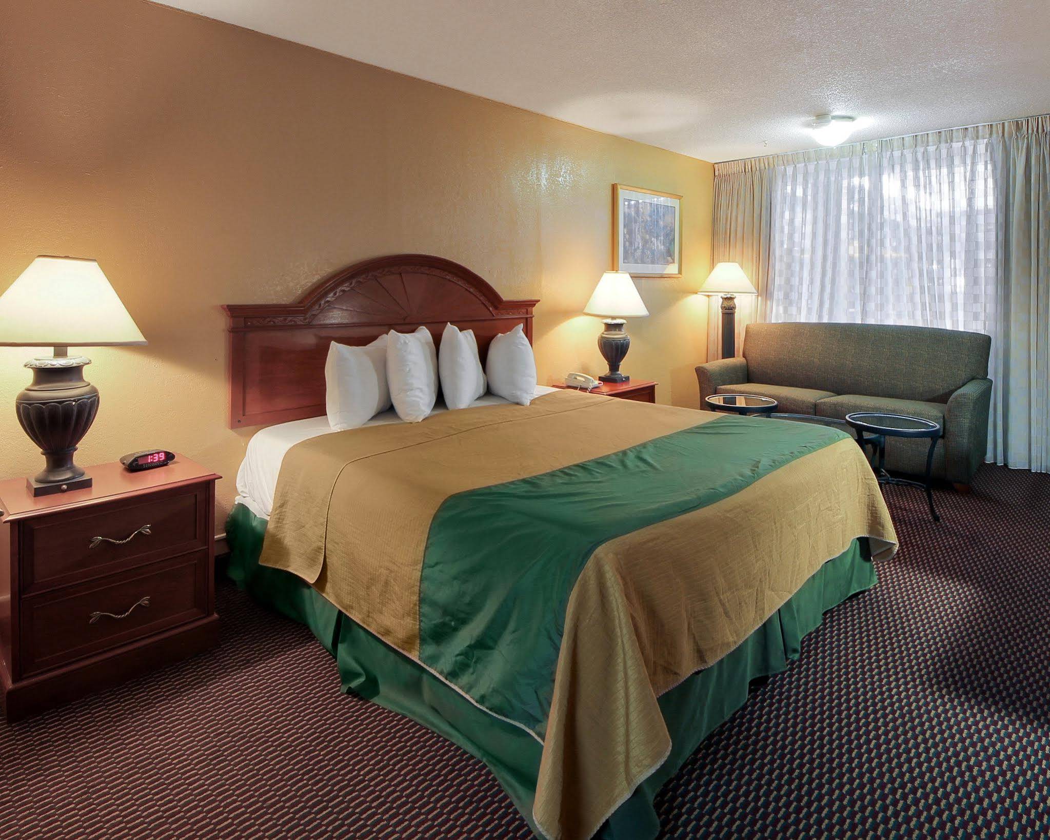 Quality Inn Shawnee - photo 32