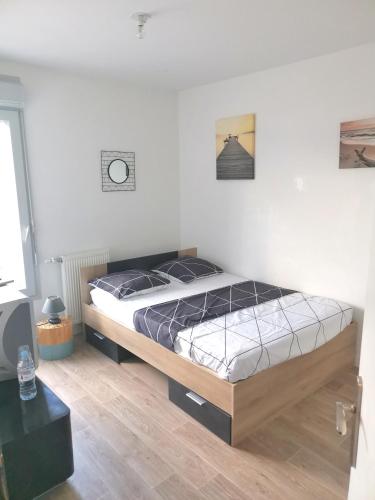 Private Room CDG Airport Parc Expo in Villepinte, France