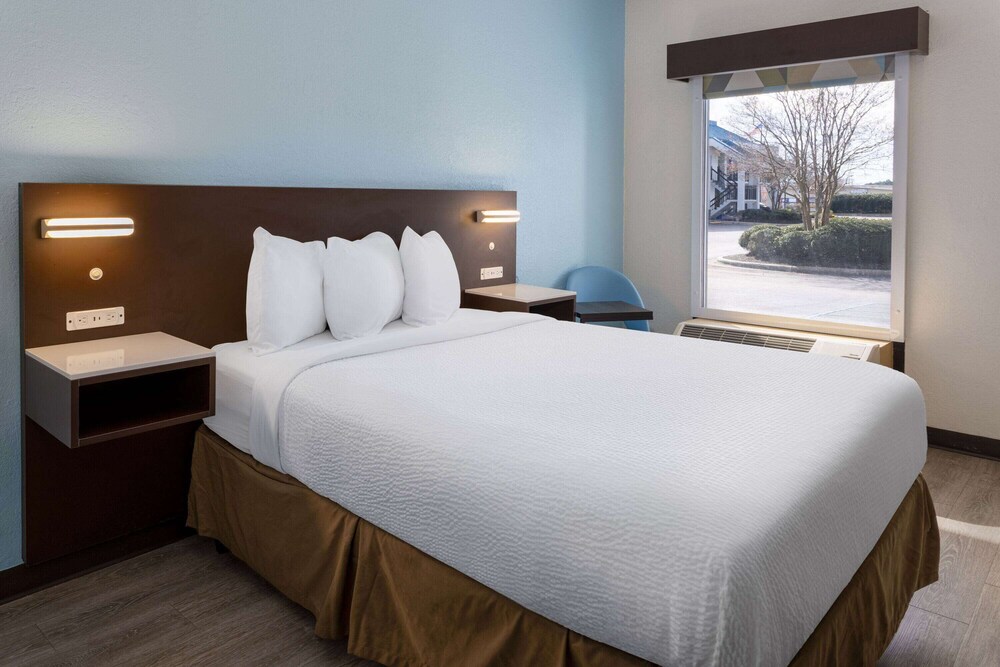 Studio 6 Suites Jacksonville NC - photo 7