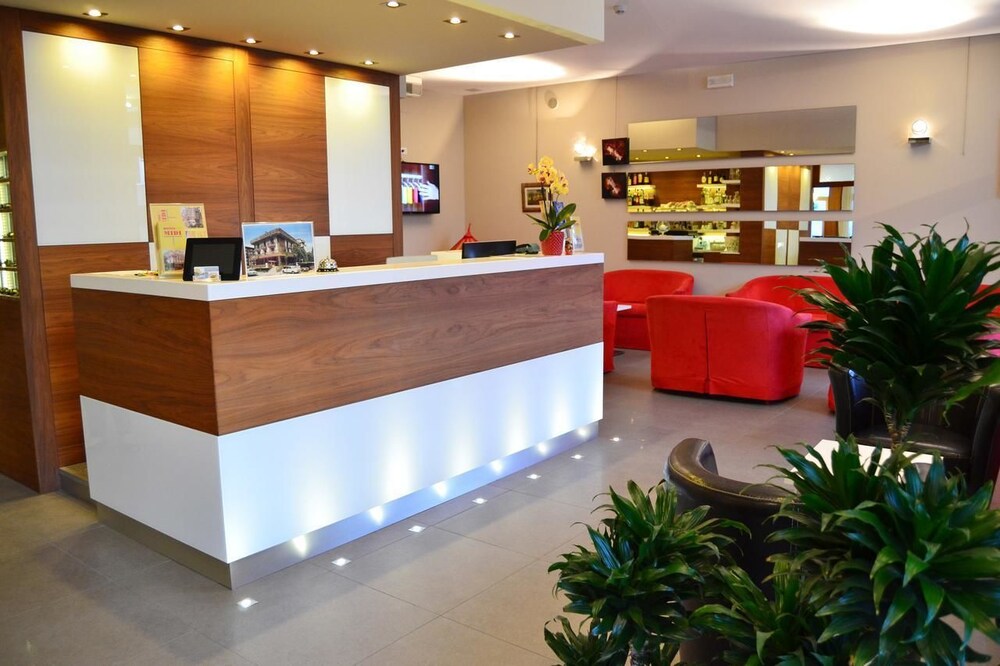Hotel Midi - carbon neutral hotel in Iesolo