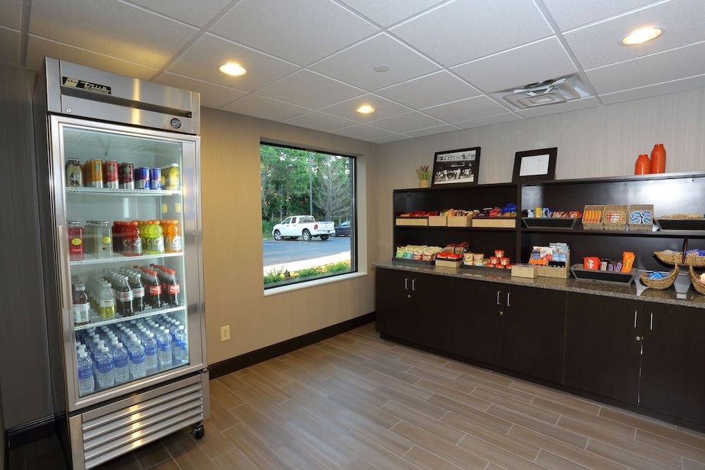 Holiday Inn Express Brentwood South Cool Springs by IHG - photo 9