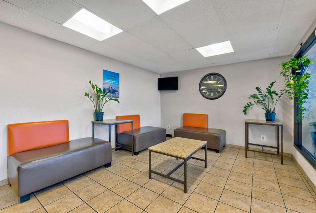 Motel 6 Oak Creek WI - photo 21
