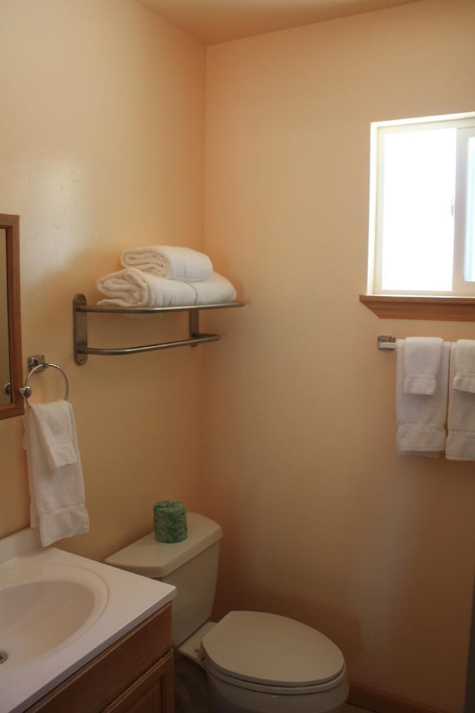 Gold Trail Motor Lodge - photo 15