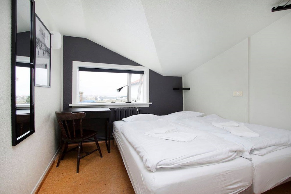Captain Reykjavik Guesthouse Bergstaðast