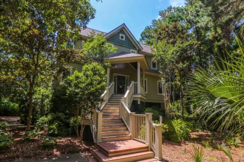 Fairway Five Clubhouse in Kiawah Island, United States