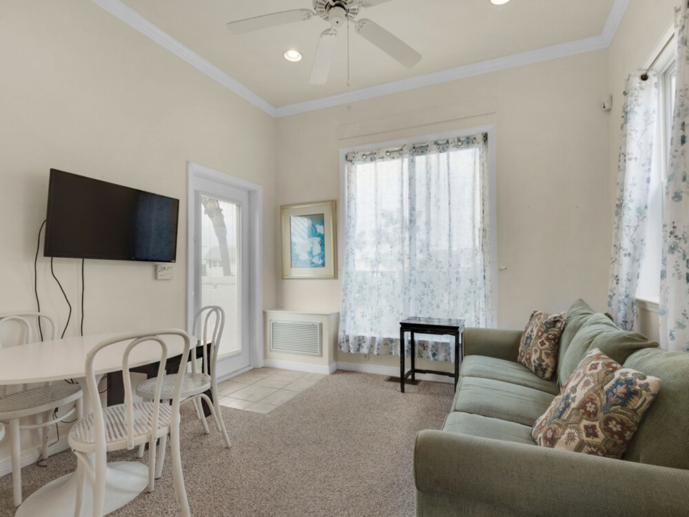 Southern Nights At Destin Pointe Resort - photo 33